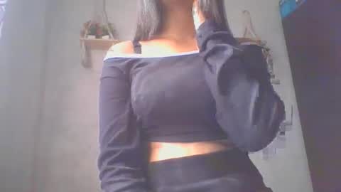 jacqueline_fernandez online show from 01-20-25, 07:15