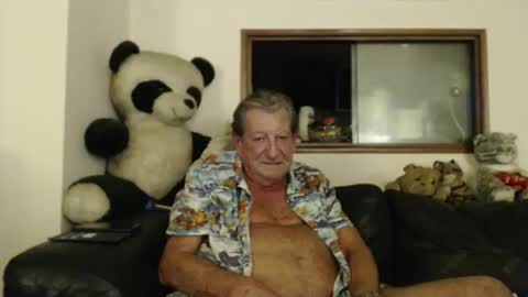 Snapshot of jacques_de_france chatting on 01-10-26, 01:40 Jacques online show from 01-10-26, 01:40