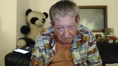 Snapshot of jacques_de_france chatting on 02-04-26, 02:39 Jacques online show from 02-04-26, 02:39