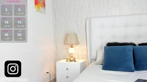 Jacub online show from 10-31-25, 01:28