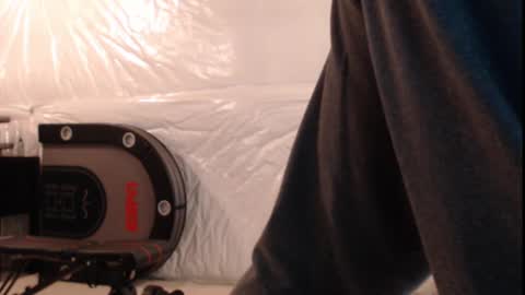 Snapshot of jada4800 chatting on 10-24-25, 04:14 JADA online show from 10-24-25, 04:14