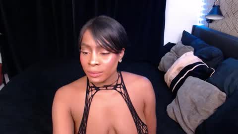 Jade online show from 10-20-25, 04:02