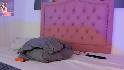 Jade  online show from 01-29-25, 12:22