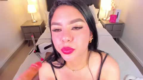  Jade Bonnet online show from 09-18-25, 12:07