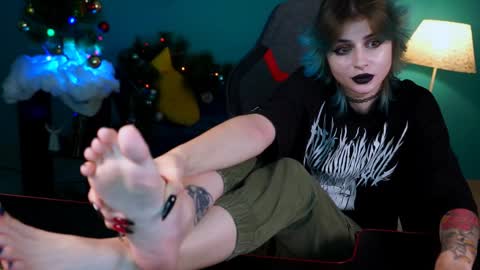 jade_castle online show from 01-11-25, 07:49