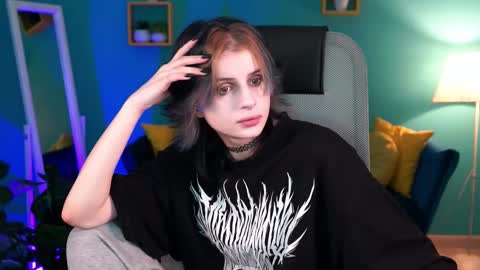 jade_castle online show from 02-14-25, 02:18