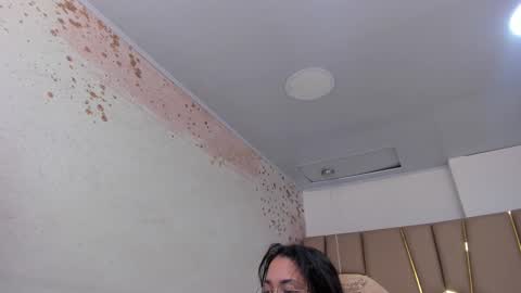 Snapshot of jade_greeyy_ chatting on 10-01-25, 03:45 Jade Greeyy  online show from 10-01-25, 03:45