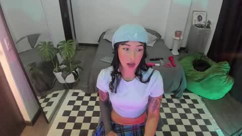 Jade  independent model online show from 11-17-25, 10:43