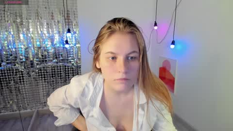 Snapshot of jade_soft chatting on 12-22-24, 01:33 Jade online show from 12-22-24, 01:33