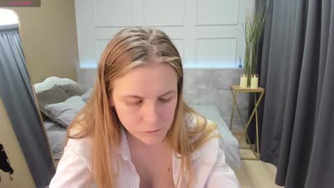 Snapshot of jade_soft chatting on 12-28-24, 03:04 Jade online show from 12-28-24, 03:04