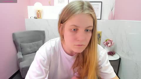 Snapshot of jade_soft chatting on 01-08-25, 11:52 Jade online show from 01-08-25, 11:52