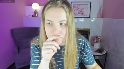 Snapshot of jade_soft chatting on 01-11-25, 01:32 Jade online show from 01-11-25, 01:32