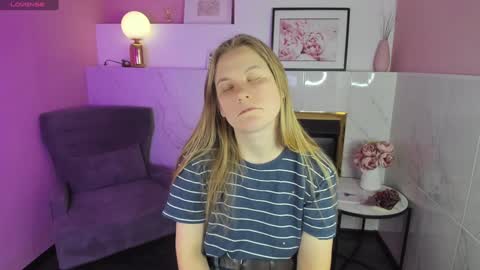 Snapshot of jade_soft chatting on 01-11-25, 07:49 Jade online show from 01-11-25, 07:49