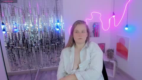 Snapshot of jade_soft chatting on 02-08-25, 11:45 Jade online show from 02-08-25, 11:45