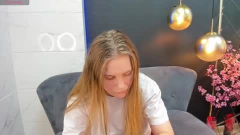 Snapshot of jade_soft chatting on 02-16-25, 07:49 Jade online show from 02-16-25, 07:49