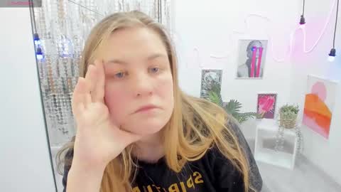 Snapshot of jade_soft chatting on 02-21-25, 08:49 Jade online show from 02-21-25, 08:49