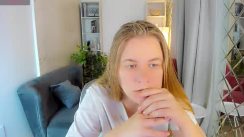 Snapshot of jade_soft chatting on 09-13-25, 09:36 Jade online show from 09-13-25, 09:36