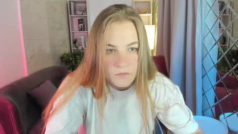 Snapshot of jade_soft chatting on 09-17-25, 08:54 Jade online show from 09-17-25, 08:54