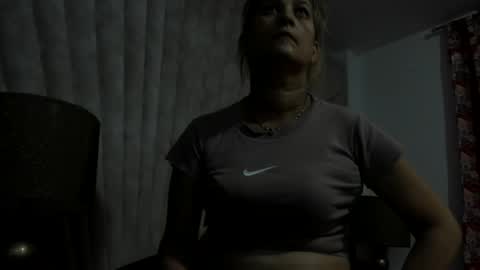 Snapshot of jade_squirt chatting on 12-15-25, 10:08 Jade online show from 12-15-25, 10:08