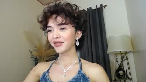 Snapshot of jade_the_vergin02 chatting on 10-04-25, 04:49 Adriana online show from 10-04-25, 04:49