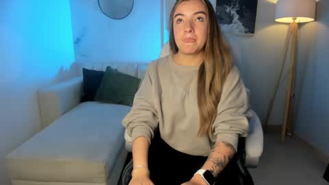 Snapshot of jade_vela chatting on 09-21-25, 07:15 jade_vela online show from 09-21-25, 07:15