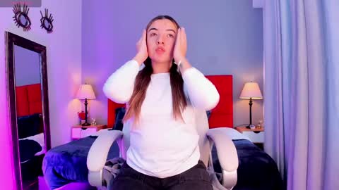 Snapshot of jade_vela chatting on 10-15-25, 07:47 jade_vela online show from 10-15-25, 07:47