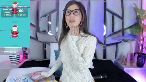 jade white  online show from 12-01-25, 01:27