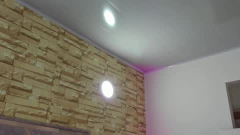 jade white  online show from 01-14-26, 01:28