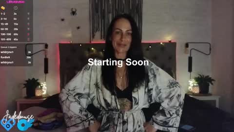 Jade online show from 10-31-25, 08:10