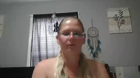 JadeLuv online show from 10-25-25, 06:13