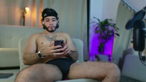 Jaden Feynman online show from 11-19-25, 03:39