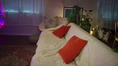 Jade online show from 02-22-25, 01:11