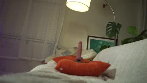 Jade online show from 02-22-25, 04:18