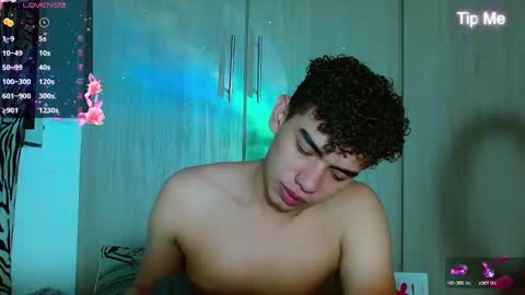 Snapshot of jaedasky_ chatting on 12-15-24, 09:35 javi15 online show from 12-15-24, 09:35