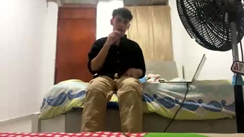 Snapshot of jaedasky_ chatting on 01-01-25, 03:23 javi15 online show from 01-01-25, 03:23