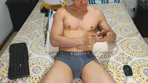 jahshot4 online show from 10-04-25, 02:20