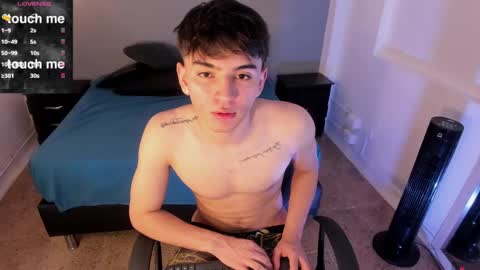 Snapshot of jake33__ chatting on 12-11-24, 08:50 jake online show from 12-11-24, 08:50