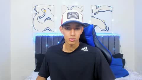 Hi guys im new 3 online show from 12-11-24, 08:07