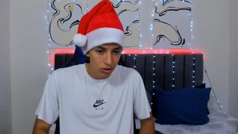 Hi guys im new 3 online show from 12-16-24, 07:10