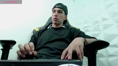 jake_tripp online show from 12-20-24, 03:25