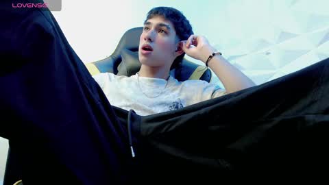 jake_tripp online show from 12-29-24, 03:44