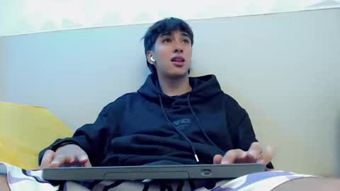 jake_tripp online show from 09-26-25, 04:05