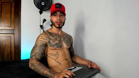 Santiago online show from 01-17-25, 12:20