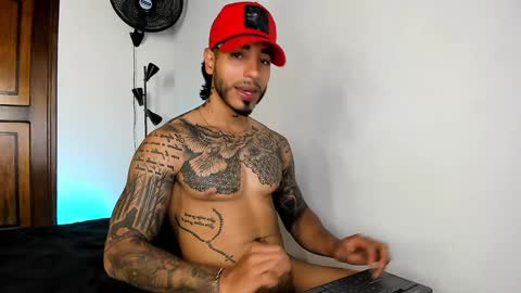 Santiago online show from 01-17-25, 03:23