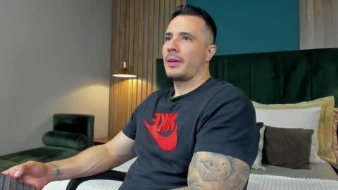 jakestone_1 online show from 11-07-25, 01:38