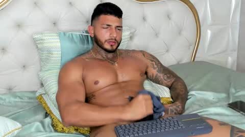 my name is sebas If you come here dont hesitate to say hello Im a guy who really likes having conversations and having hot online show from 03-02-25, 09:32