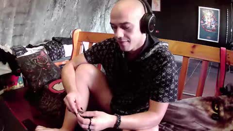 Snapshot of jakobfaqk91 chatting on 10-18-25, 12:06 GiakyFaqk online show from 10-18-25, 12:06