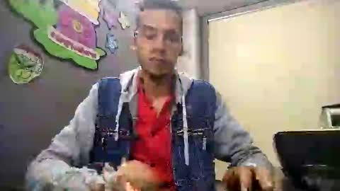Snapshot of jalfredo5 chatting on 03-09-25, 07:01 jalfredo5 online show from 03-09-25, 07:01