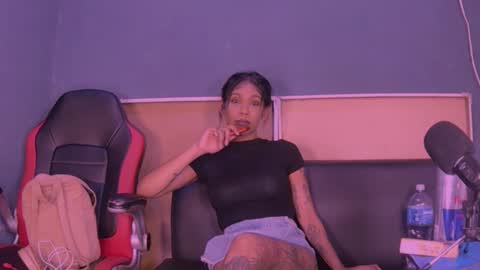 Snapshot of jamaicanbabex chatting on 12-31-24, 01:08 jamaicanbabex online show from 12-31-24, 01:08