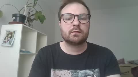 Snapshot of james_heron chatting on 03-06-25, 09:25 James Heron online show from 03-06-25, 09:25